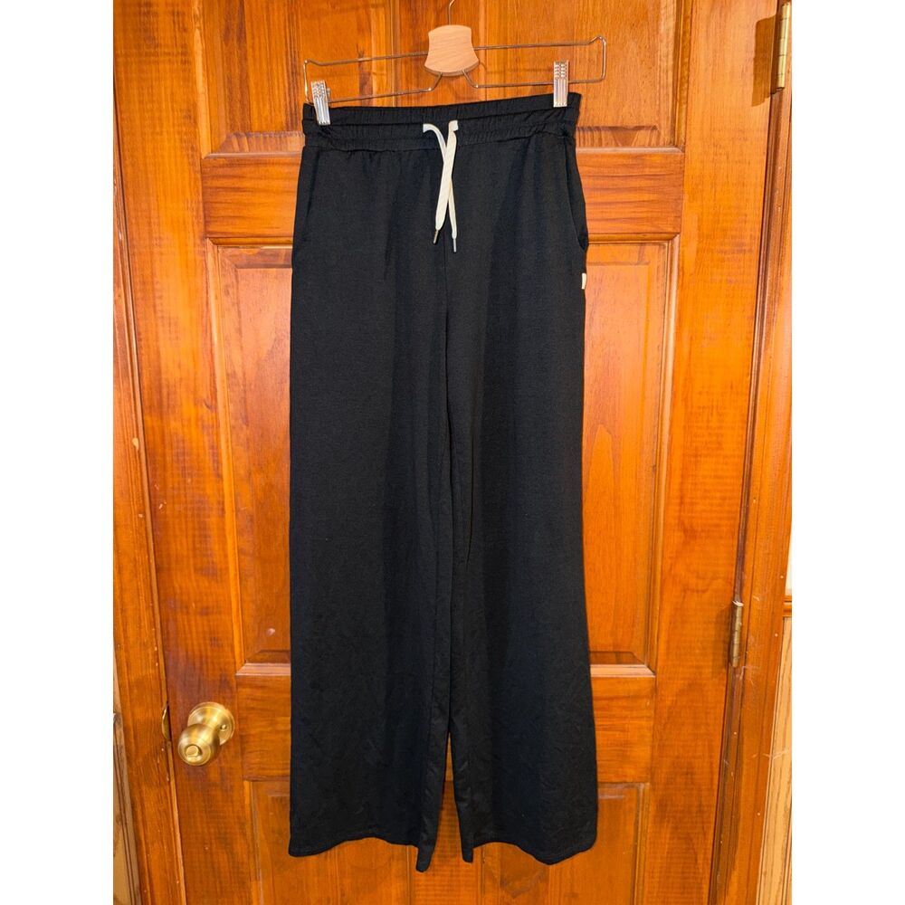 Vuori Halo essential wide leg pant XS
